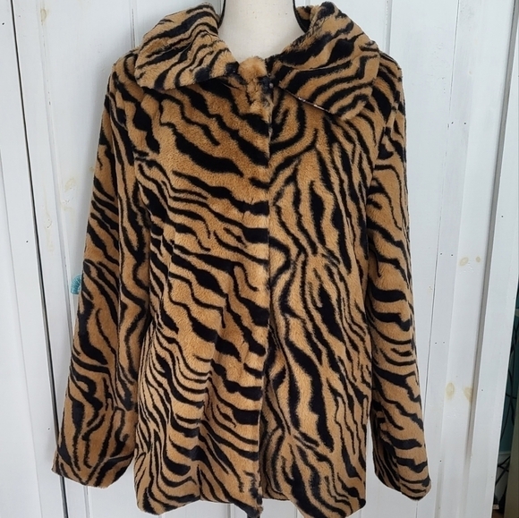 East Adeline Meg Faux-Fur Zebra-Print Jacket - Picture 3 of 9